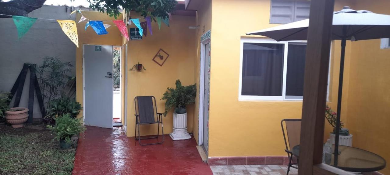 Отель Casa Atrapasuenos Вальядолид Экстерьер фото