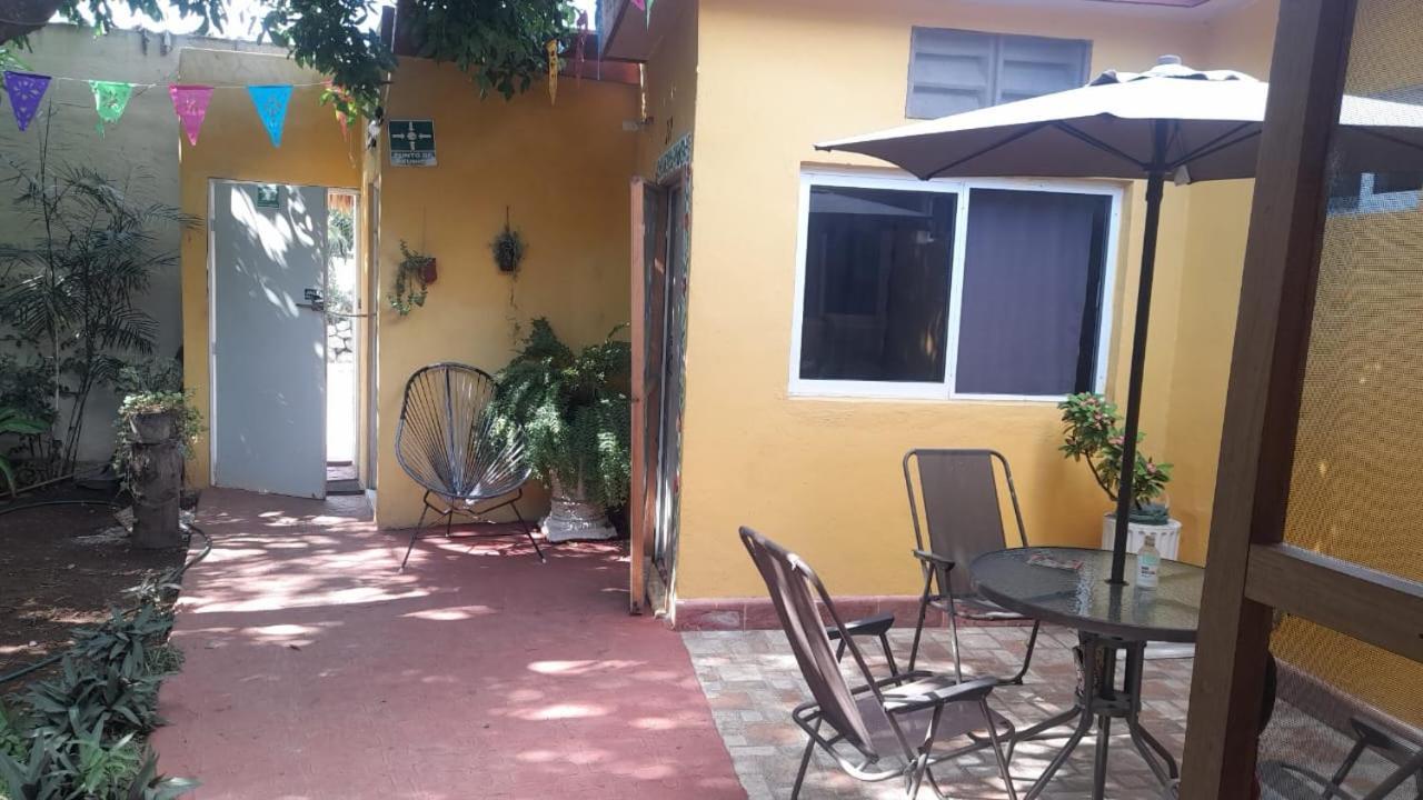 Отель Casa Atrapasuenos Вальядолид Экстерьер фото